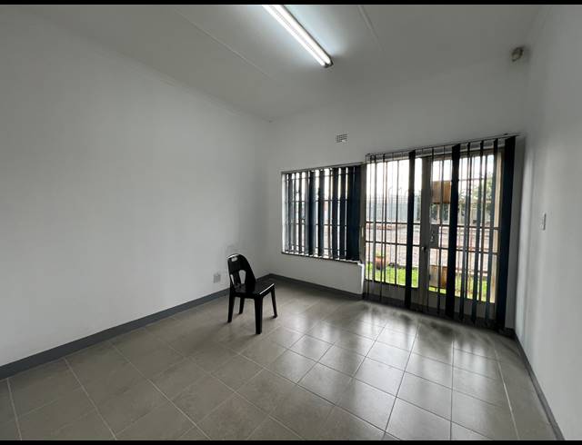2,750M² FACTORY TO LET IN ALRODE